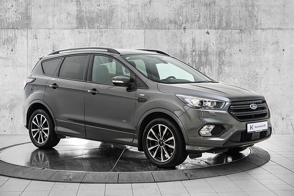 Ford Kuga 7 of 26