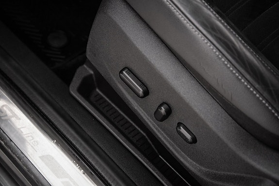 Ford Kuga 19 of 26