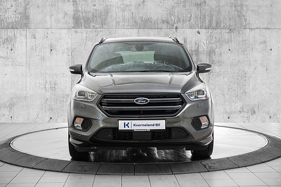 Ford Kuga 8 of 26