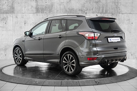 Ford Kuga 3 of 26
