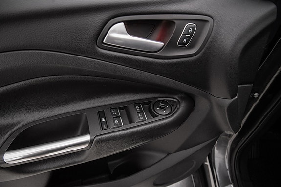 Ford Kuga 18 of 26