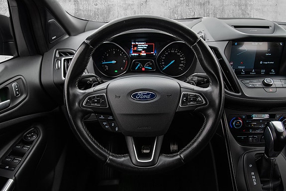 Ford Kuga 21 of 26