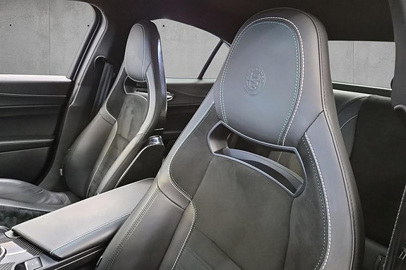Alfa Romeo Giulia Quadrifoglio 17 of 30