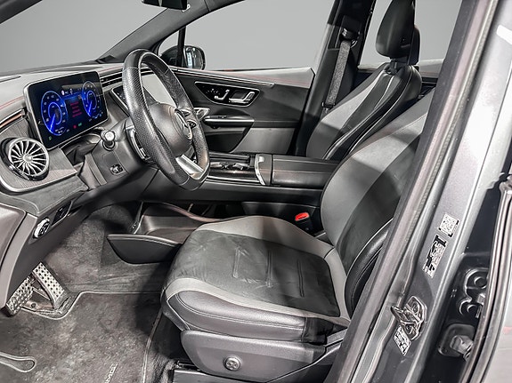 Mercedes-Benz EQE350 12 of 30