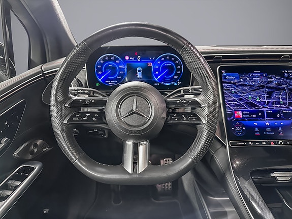 Mercedes-Benz EQE350 15 of 30