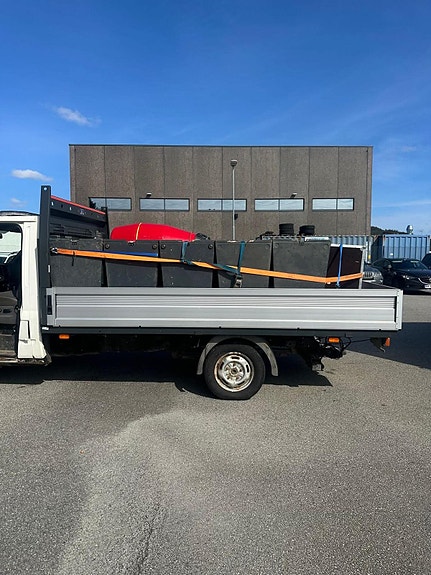 Ford Transit 350L Van 7 of 23