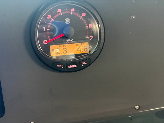 Bilde 10 av Sting 485 S m/60 hk Mercury og Tiki Henger kun 5 timer på telleren