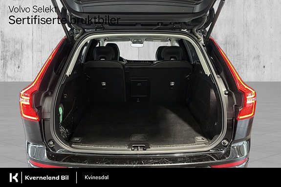 Volvo XC60 10 of 29