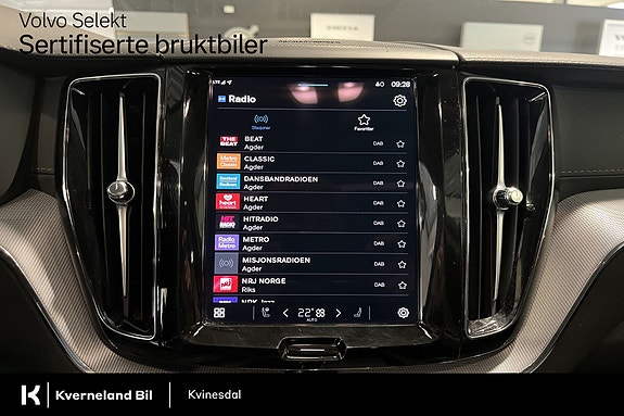 Volvo XC60 24 of 29