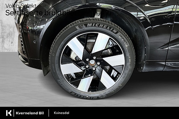 Volvo XC60 12 of 29