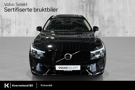 Volvo XC60 2 of 29