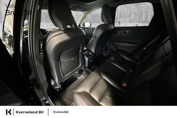 Volvo XC60 17 of 29