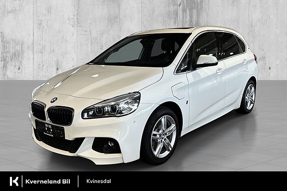 BMW 225xe 3 of 29