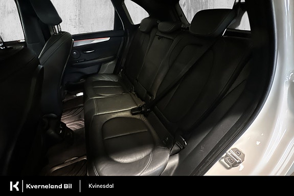 BMW 225xe 19 of 29