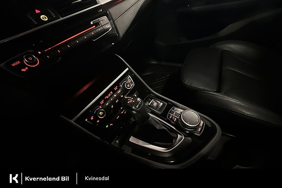 BMW 225xe 26 of 29