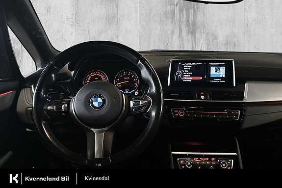 BMW 225xe 12 of 29