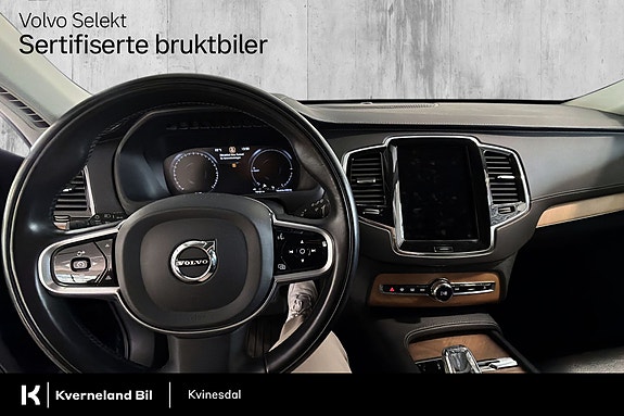 Volvo XC90 13 of 29