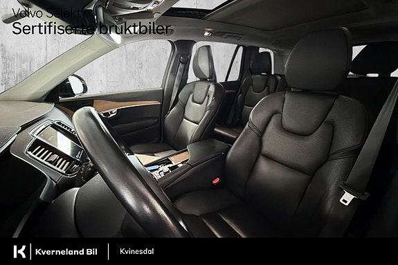 Volvo XC90 18 of 29