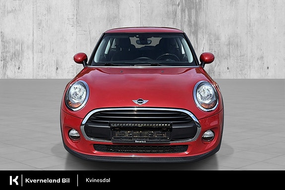MINI One 3 of 23