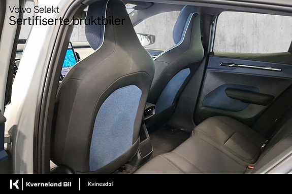 Volvo EX30 15 of 29