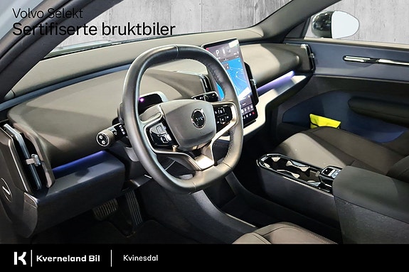 Volvo EX30 13 of 29