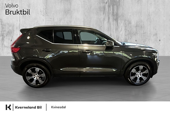 Volvo XC40 4 of 28