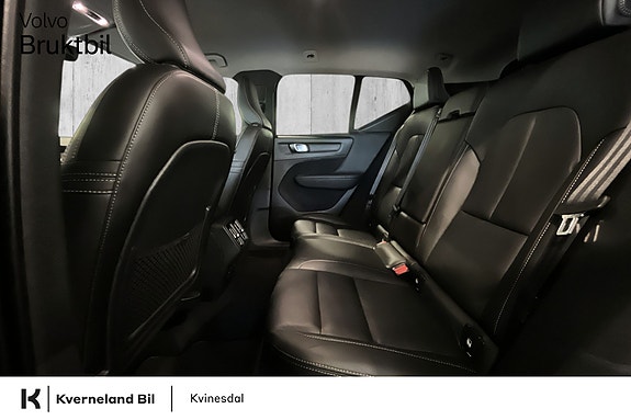 Volvo XC40 25 of 28