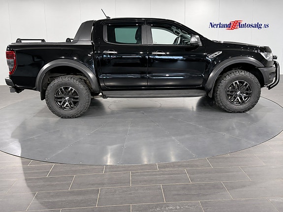 Ford Ranger Raptor 9 of 30