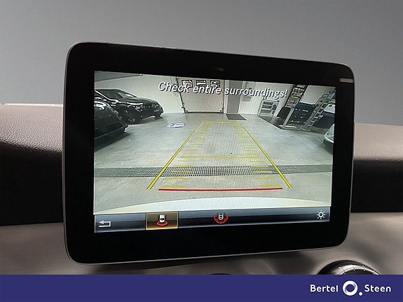 Mercedes-Benz CLA180 21 of 23