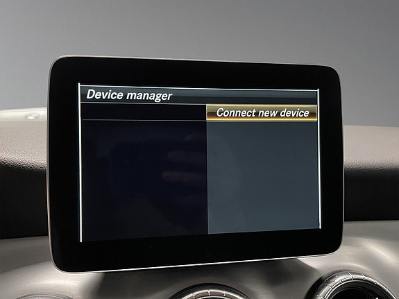 Mercedes-Benz CLA180 12 of 23
