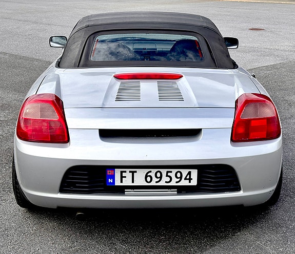 Toyota MR2 6 of 21