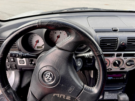 Toyota MR2 8 of 21