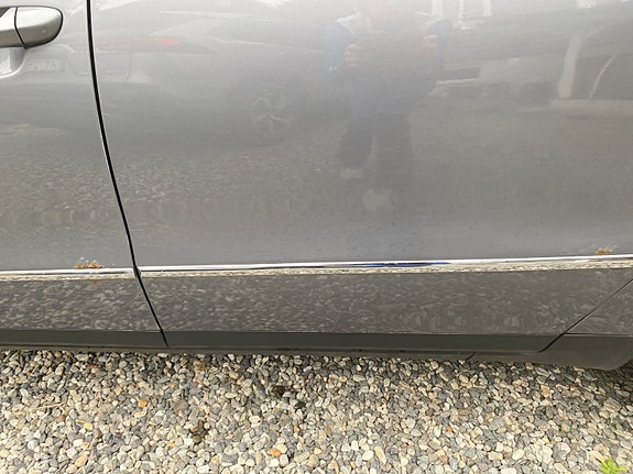 Volkswagen Passat 4 of 14