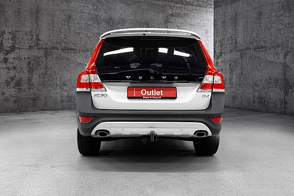 Volvo XC70 4 of 15