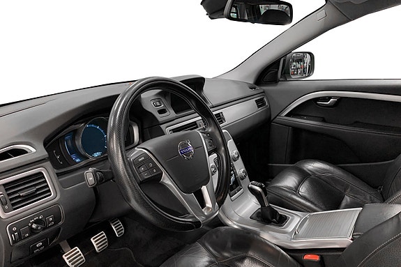 Volvo XC70 6 of 15