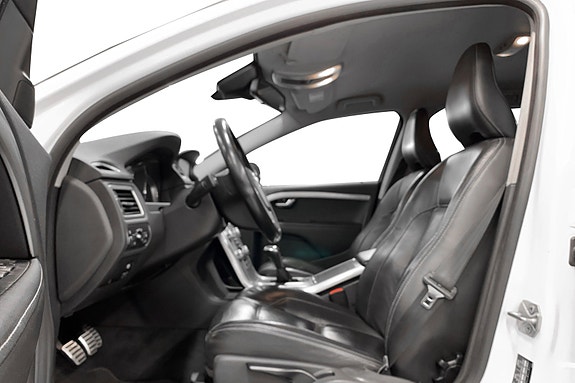 Volvo XC70 5 of 15