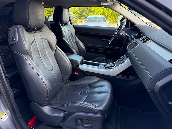 Land Rover Range Rover 17 of 27