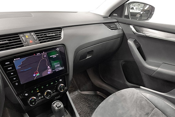 Skoda Octavia Scout 13 of 14