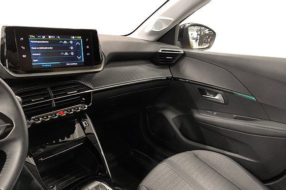 Peugeot e-208 10 of 16