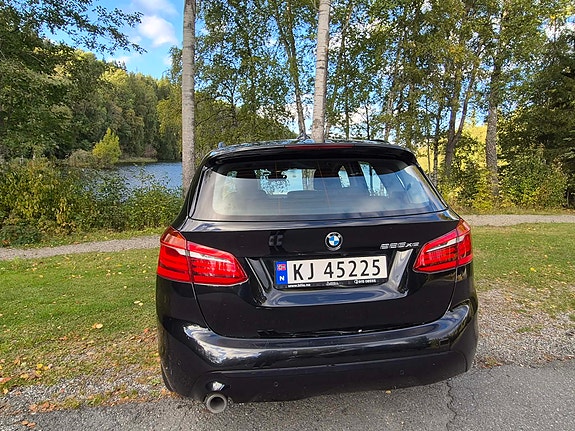 BMW 225xe 6 of 18