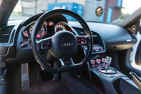 Audi R8 24 of 30