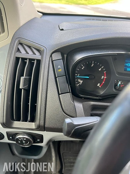 Ford Transit 16 of 30