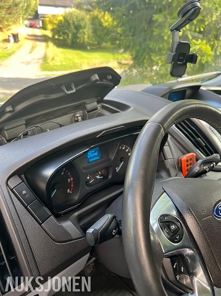 Ford Transit 12 of 30