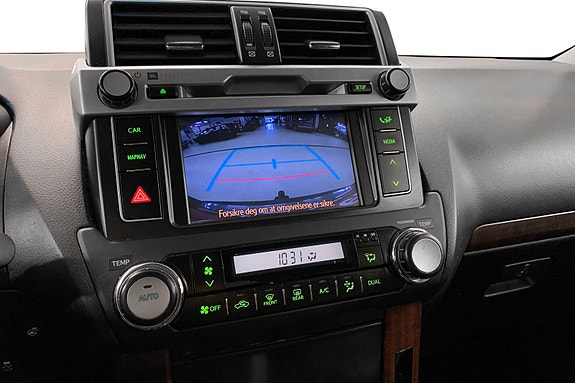 Toyota Land Cruiser 10 of 15