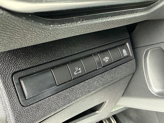 Peugeot 5008 10 of 30