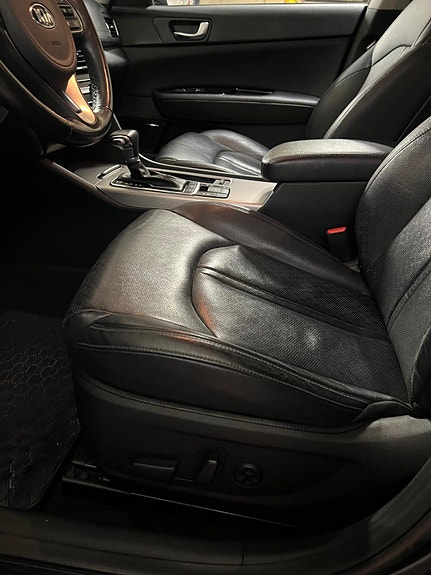 Kia Optima 9 of 26