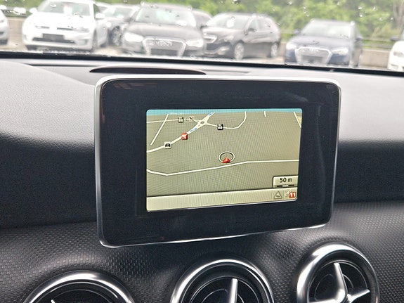 Mercedes-Benz A180 d 8 of 13