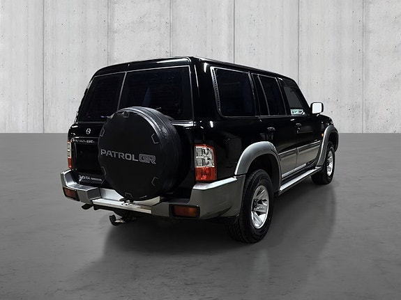 Nissan Patrol 7 of 30