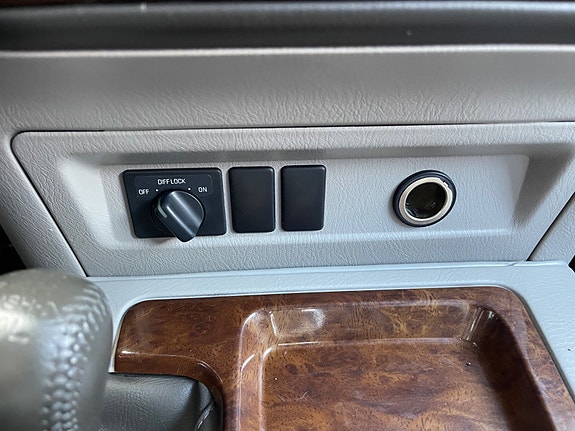 Nissan Patrol 23 of 30