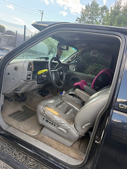 Chevrolet Tahoe 8 of 12
